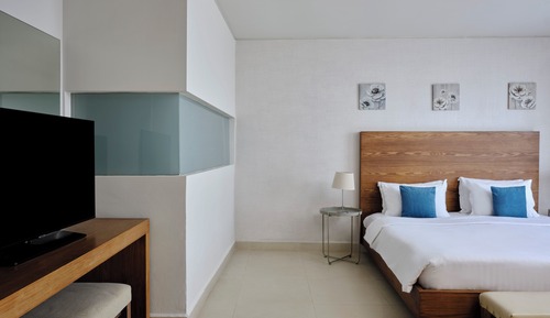 One Bedroom Suite Sea View