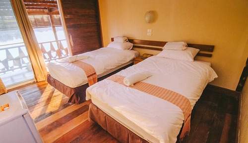 Twin Room with Lake View 