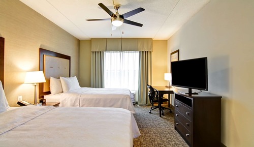 Suite, 2 Queen Beds, Accessible