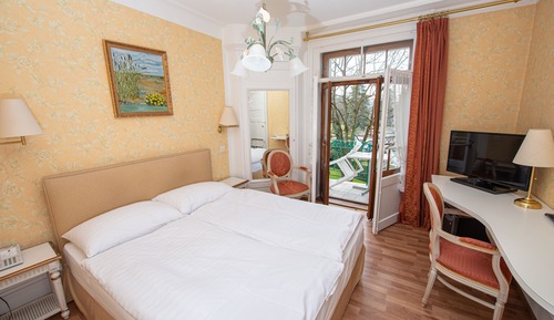 Economy Double Room, 1 Queen Bed (160cm bed)