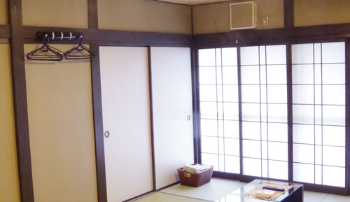 Japanese Style Family Room