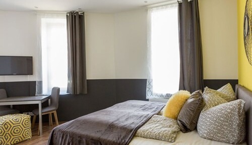 Apartment (Ground floor)