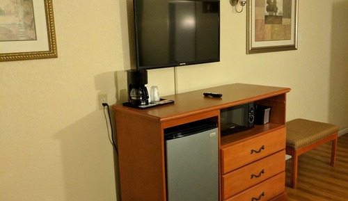 Room (Non-Smoking)