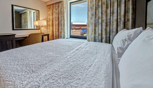 Premium Studio, 1 King Bed