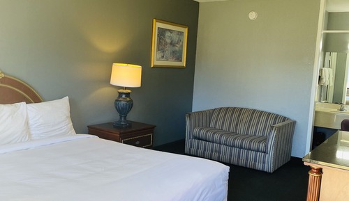 Room, 1 King Bed, Non Smoking
