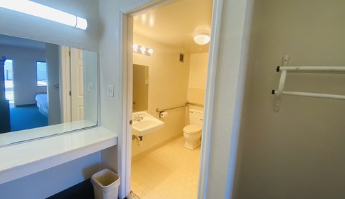 Room, 1 King Bed, Accessible