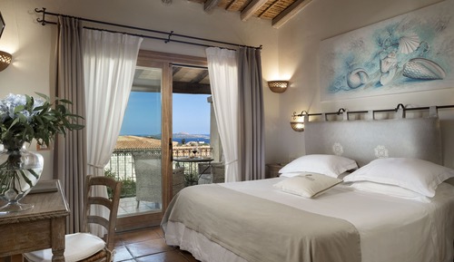 Deluxe Room, Balcony, Partial Sea View