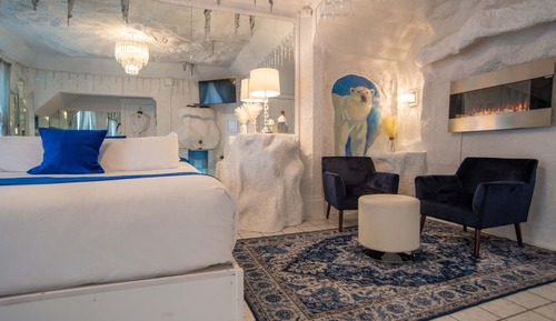 Room (Fire and Ice)