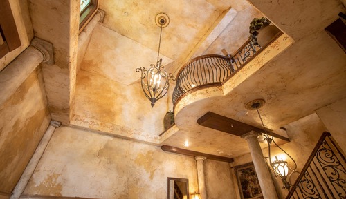 Room, Balcony (Juliets Balcony)