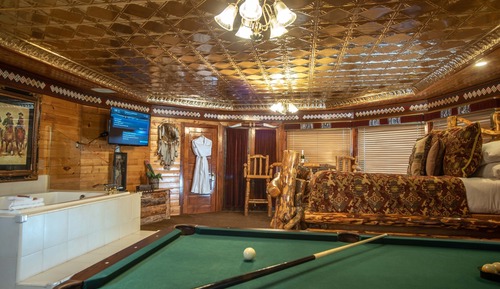 Room (Jesse James Hideout)