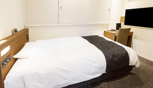 Compact Single Room, Smoking