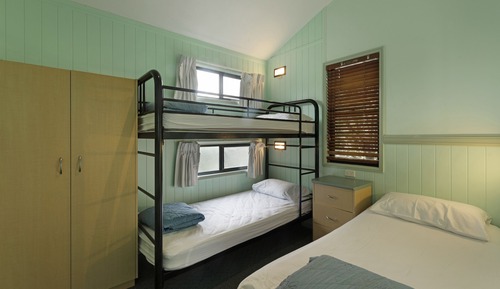 Superior 2 Bedroom Cabin - Pet Friendly