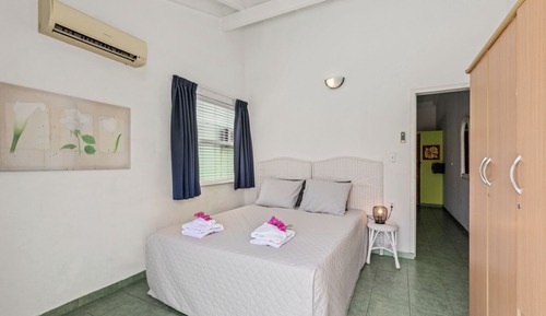 Apartment, 2 Bedrooms, Pool View