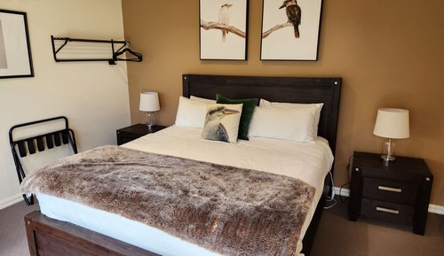Hibiscus Suite