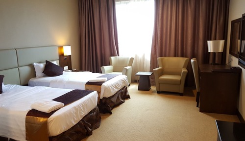 Junior Suite, 1 King Bed, Non Smoking, City View