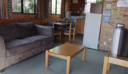 One Bedroom Motel Unit (1x Double, 1x Bunk and 2x Rollaway Beds)