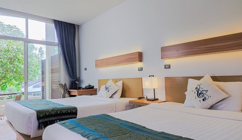 Deluxe Twin Room, Garden View
