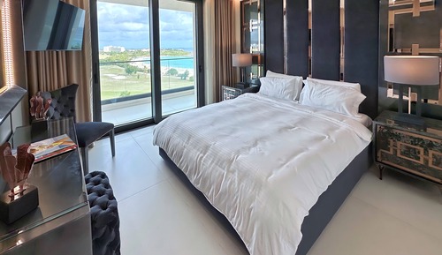704: Grand Apartment, 1 Queen Bed, Balcony, Sea View