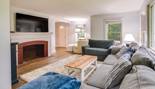 House (2 Bedrooms)