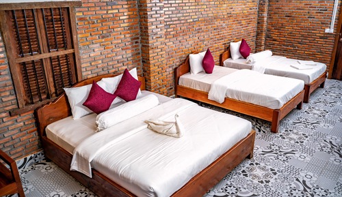 Deluxe Triple Room