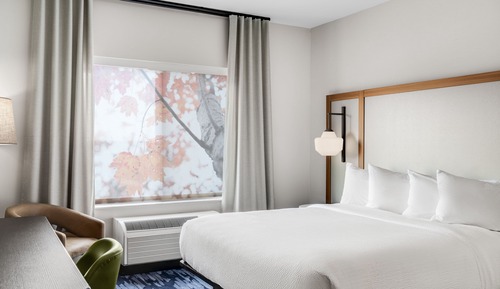 Standard Room, 1 King Bed