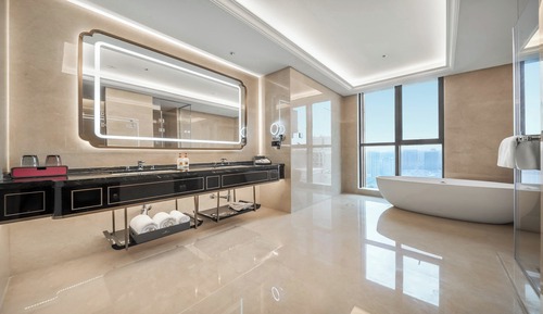 Crown Deluxe Executive King Room