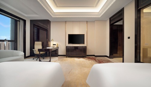 Crowne Plaza Twin Room