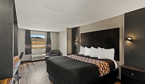 Standard Room, 1 King Bed, Non Smoking