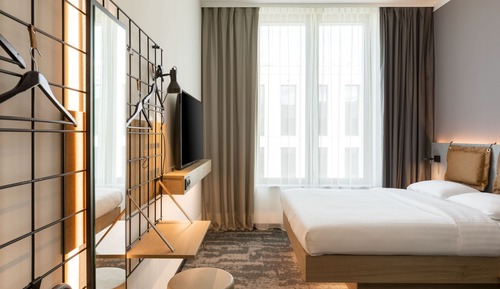 Family Room, 1 Queen Bed