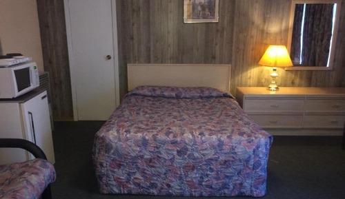 Standard Double Room, 2 Double Beds, Mountain View