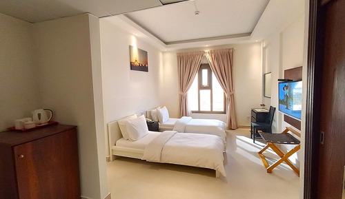 Deluxe Double or Twin Room