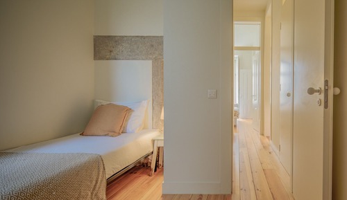 Music and Poetry Apartment (2A)
