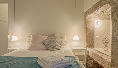 The Fountain Apartment (2C)