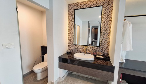 Diamond Suite