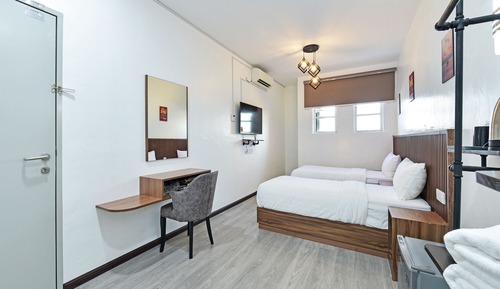 Deluxe Twin Room