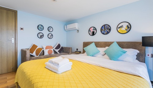 Classic Loft, 2 Bedrooms, City View, Mezzanine