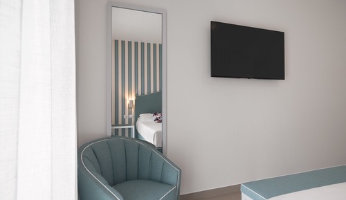 Family Suite, 2 Bedrooms, Balcony, Partial Sea View