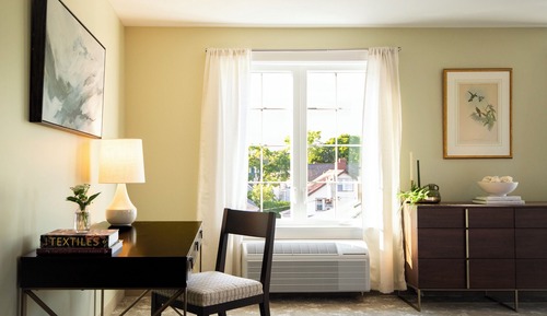 Economy Room, 1 King Bed, Ground Floor