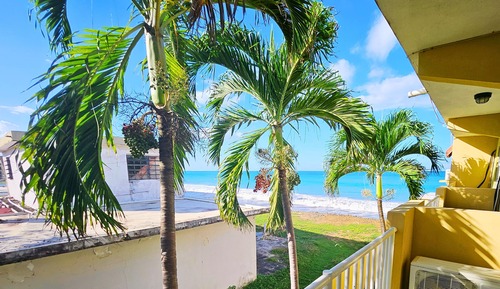 Deluxe Room, 1 King Bed, Balcony, Partial Sea View