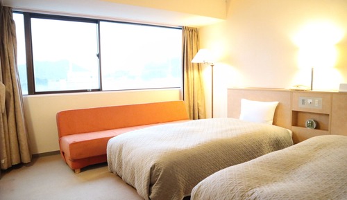 Basic Twin Room