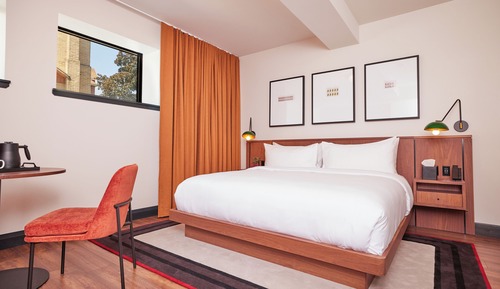 Premium Room, 1 King Bed, Accessible, Non Smoking