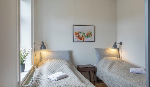 Apartment (4)