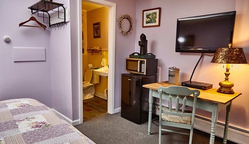 Presidential Room (No Pets)