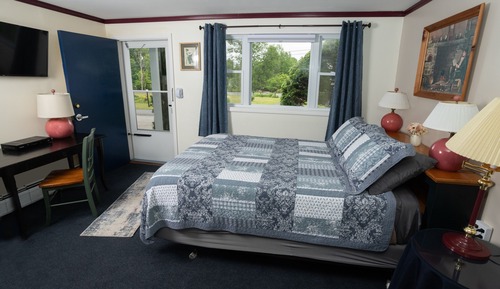 Executive Room, Patio (No pets)