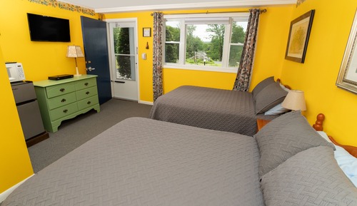Deluxe Double Room (No Pets)