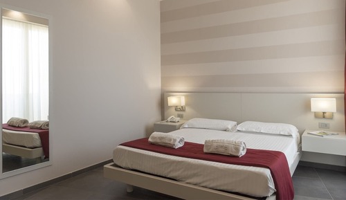 Basic Double Room, 1 Double Bed
