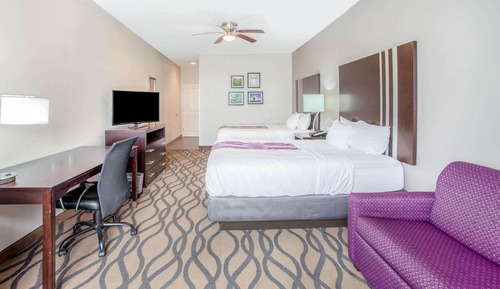 Room, 2 Queen Beds, Accessible, Non Smoking (Mobility, Bathtub w/ Grab Bars)