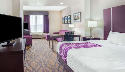 Deluxe Room, 1 King Bed, Accessible, Non Smoking (Mobility Accessible)