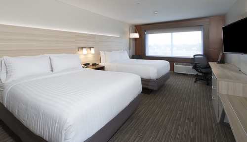 Room, 2 Queen Beds, Accessible, River View
