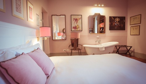 Deluxe Double Room, 1 King Bed, Garden View